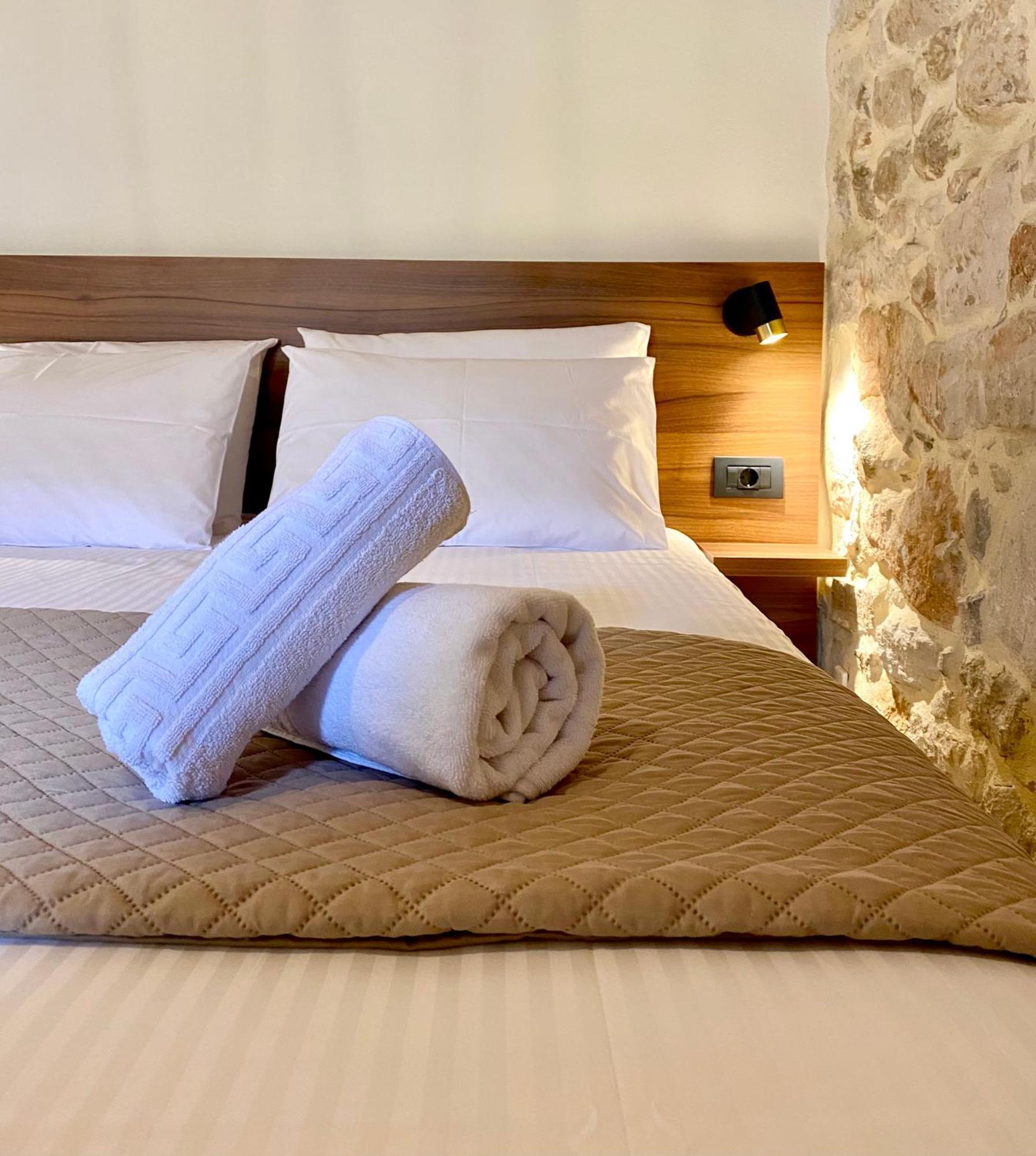 Serenity Stone House, A Blissful Retreat *