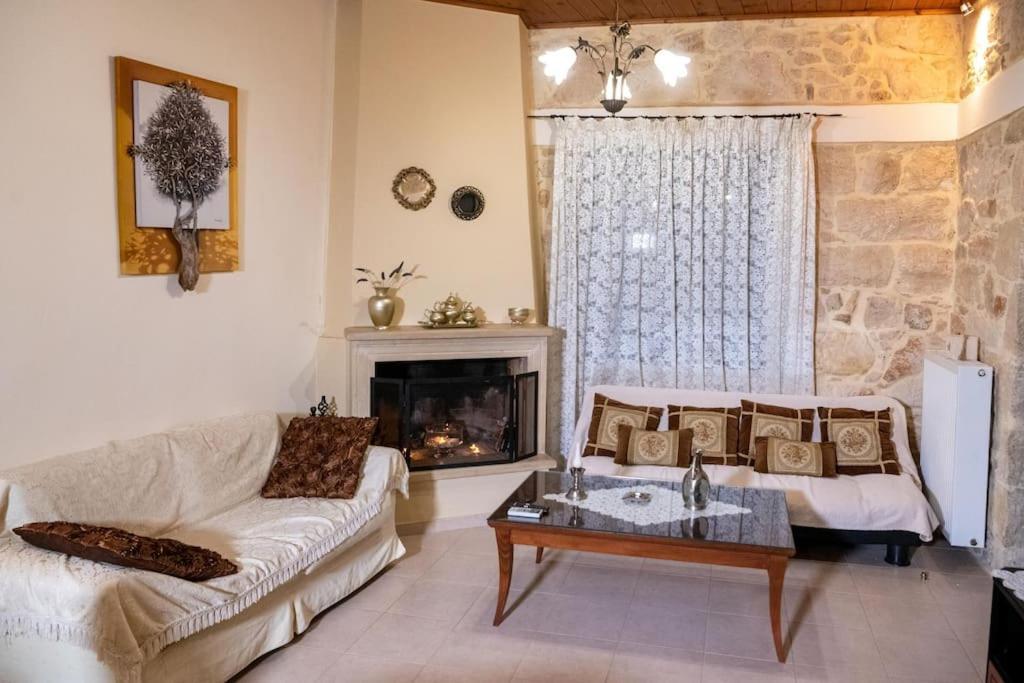 Apartament Serenity Stone House, A Blissful Retreat Petrokefalo